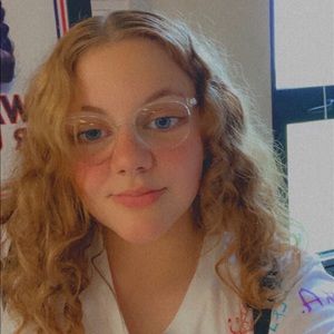 Meet your Posher, Ciara